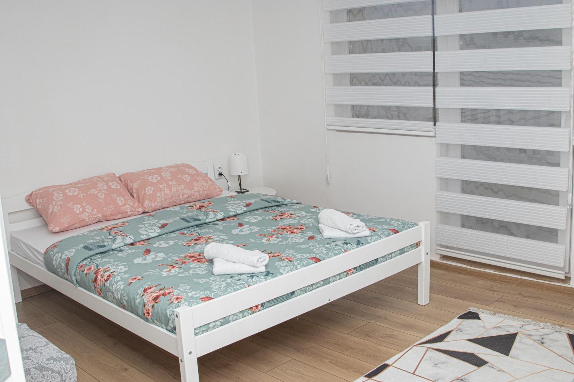 Apartment Forever Τούζλα Εξωτερικό φωτογραφία