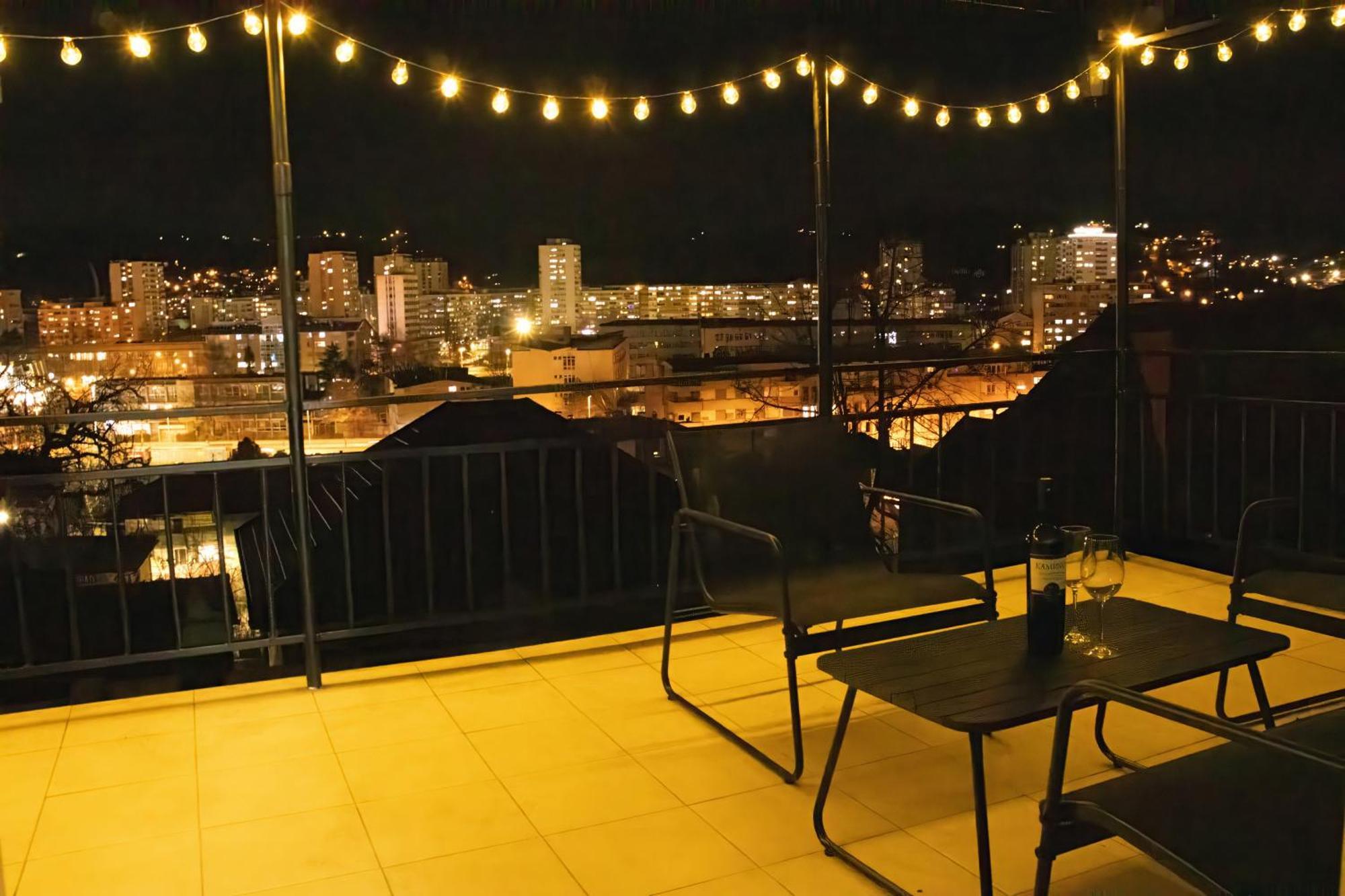 Apartment Forever Τούζλα Εξωτερικό φωτογραφία